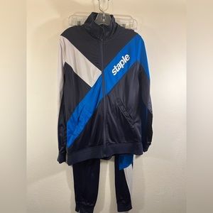 Men’s staple tracksuit.  Size Medium